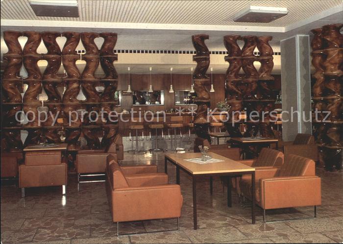 Templin FDGB Erhoungsheim Friedrich Engels Foyer mit Hallenbar