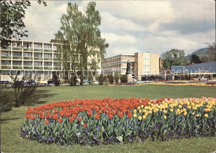 Reutlingen Friedrich List Platz mit Parkhotel Tulpenbeet