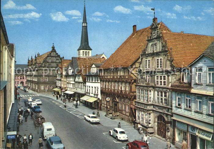 Hameln Weser Osterstrasse mit Museum und Hochzeitshaus
