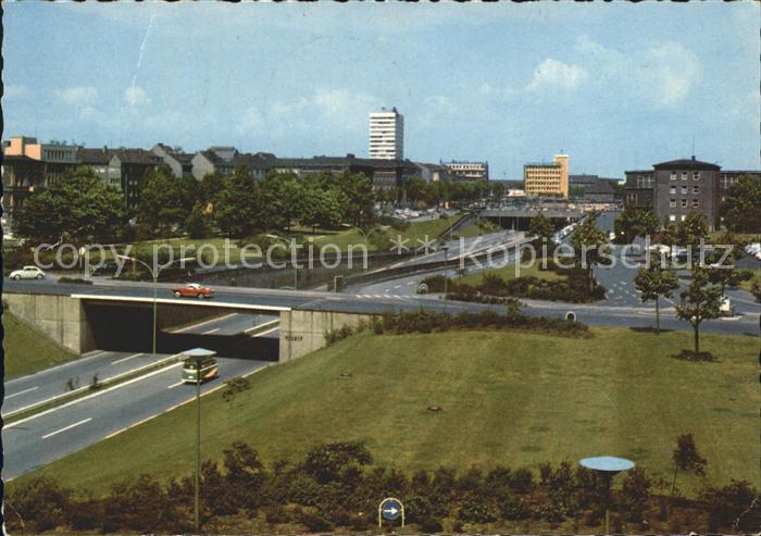 Duisburg Ruhr Stadtautobahn am Hauptbahnhof