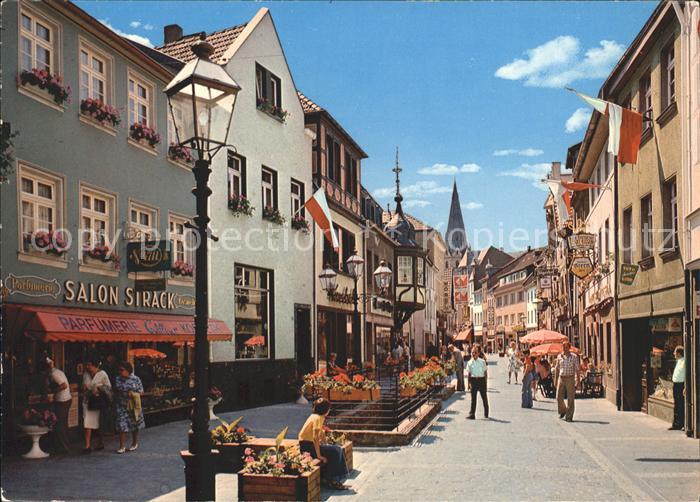 Ahrweiler Ahr Fussgaengerzone NiederhutstrassePfarrkirche