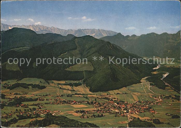 Unterwoessen Achental Kaisergebirge Fliegeraufnahme