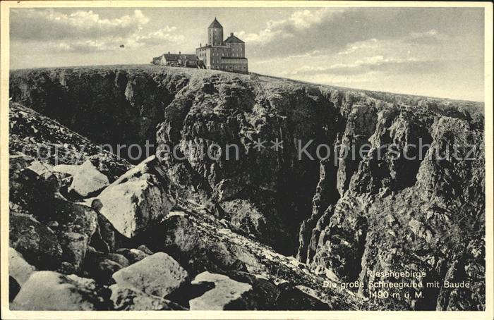 Riesengebirge Krkonose Karkonosze Grosse Schneegrube mit Baude
