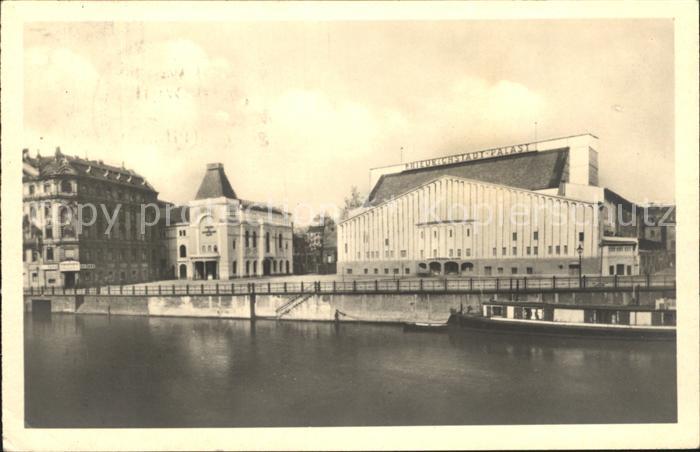 BERLIN  CITY Blick ueber die Spree Friedrichstadt Palast