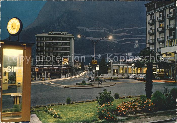Chiavenna Piazza Giuseppe Verdi Notturno