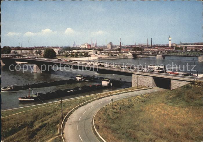 Kehl Rhein Blick ueber die Europa Bruecke auf Strassburg