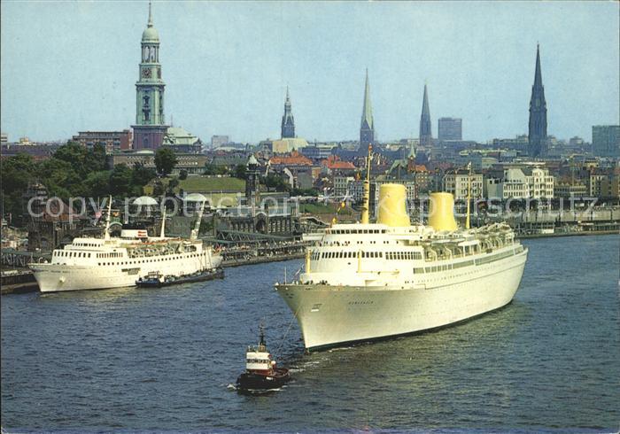 Faehre Ferry Bac Traghetto-- Hamburg Hafen