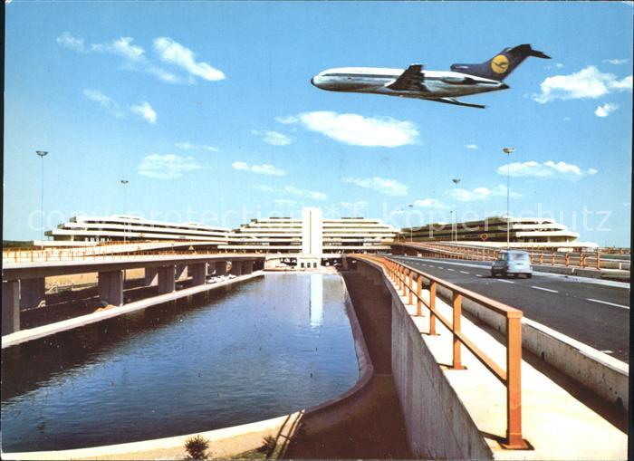 Lufthansa Flughafen Koeln/Bonn Abfertigungshalle