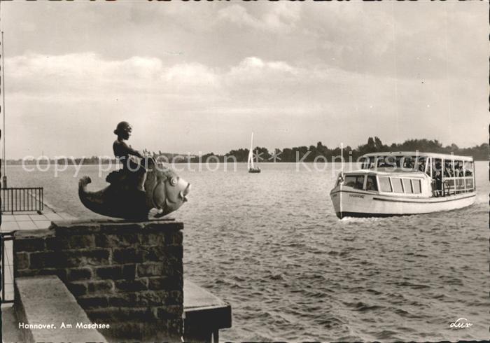 HANNOVER  CITY Maschsee Faehre Skulptur