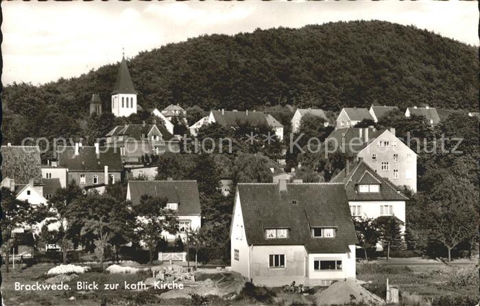 Brackwede Westfalen Ortsblick mit kath Kirche