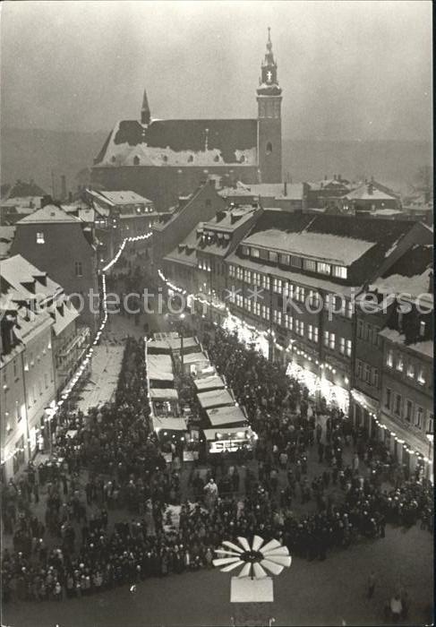 Schneeberg Erzgebirge zur Weihnachtszeit Weihnachtsmarkt Kirche