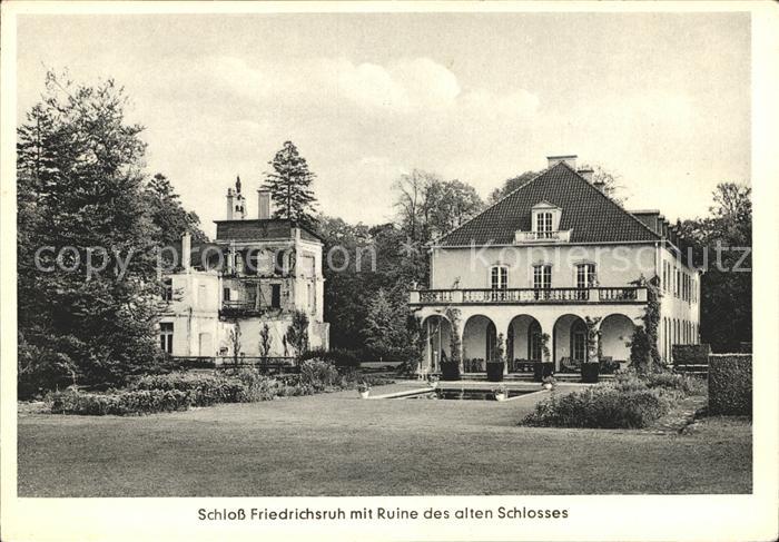 Friedrichsruh Hamburg Schloss mit Ruine des alten Schlosses