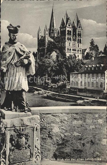 Limburg Lahn Blick von der alten Lahnbruecke auf den Dom