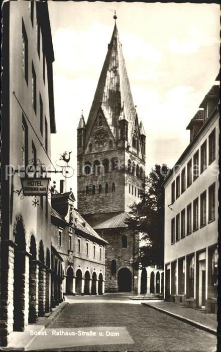 Soest Arnsberg Rathaus Strasse und Dom