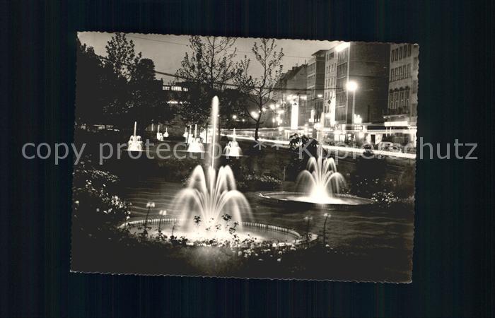 Koeln Rhein bei Nacht Kaiser Wilhelm Ring Fontaene