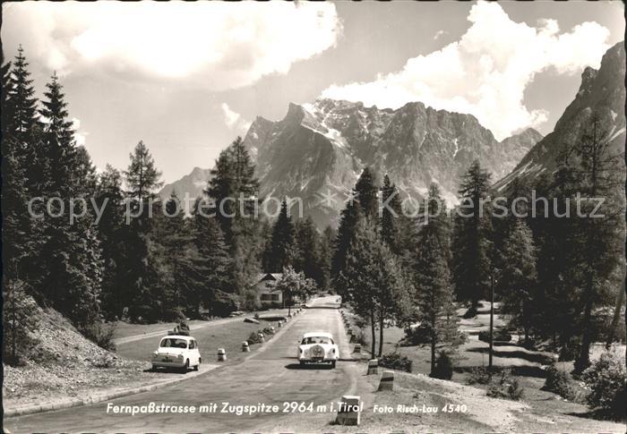 Fernpass Reutte Fernpassstrasse mit Zugspitze