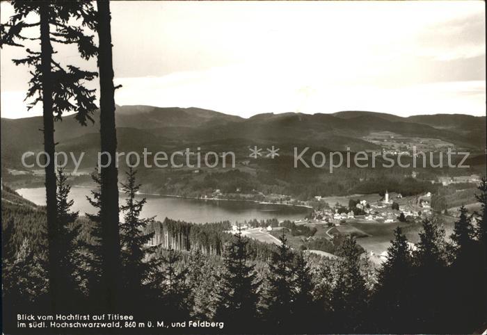 Titisee-Neustadt Blick vom Hochfirst auf Titisee und Feldberg