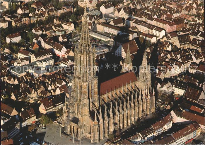 Ulm Donau Fliegeraufnahme Muenster hoechster Kirchturm der Welt