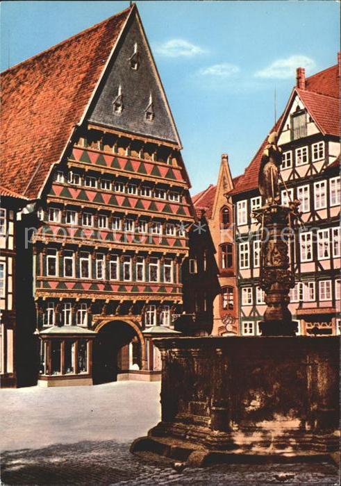 HILDESHEIM  CITY Knochenhauer Amtshaus am hist Marktplatz mit Rathaus