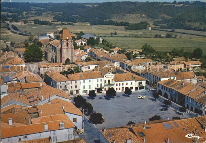 Geaune en Tursan Vue aerienne Place de l Hotel de ville
