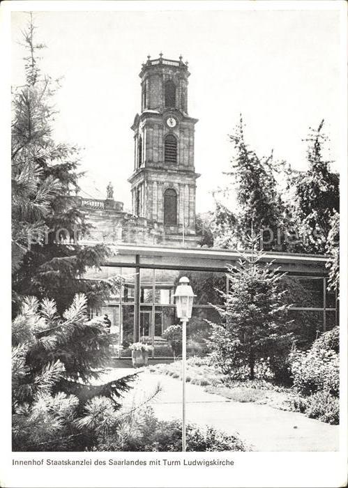 SAARBRueCKEN Saarland Innenhof Staatskanzlei des Saarlandes Turm Ludwigskirche
