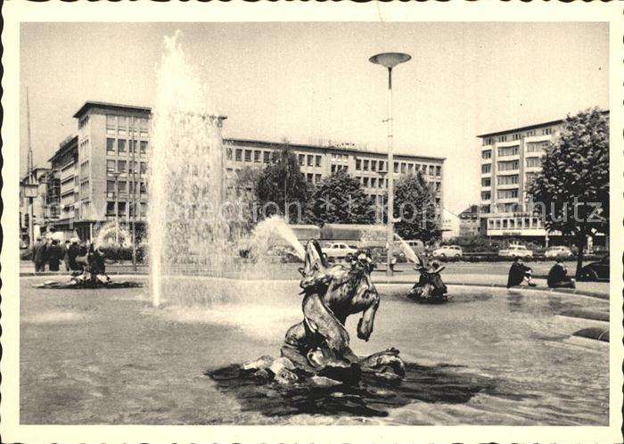 MANNHEIM BW Am Friedrichsring Fontaene Skulptur
