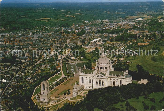 Lisieux Ville et Basilique vue aerienne