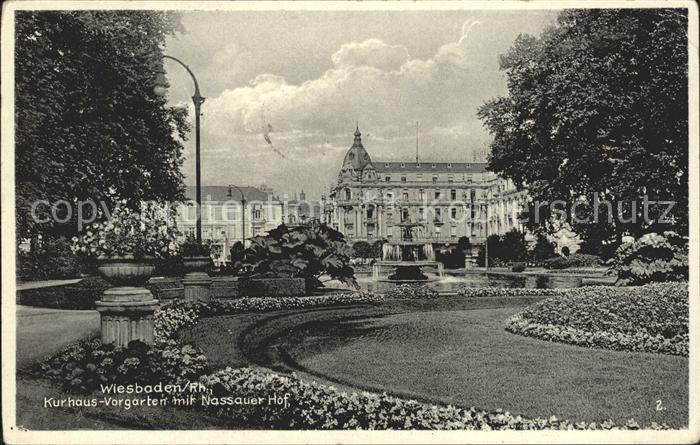 Wiesbaden Kurhaus Vorgarten mit Nassauer Hof