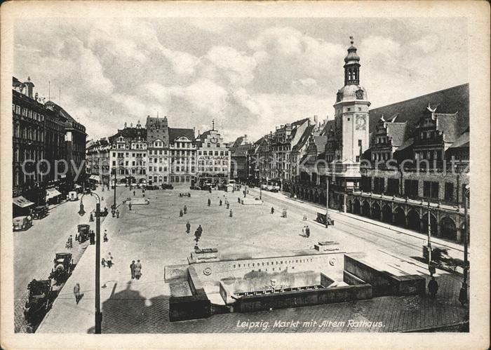 LEIPZIG Sachsen Marktplatz mit Rathaus