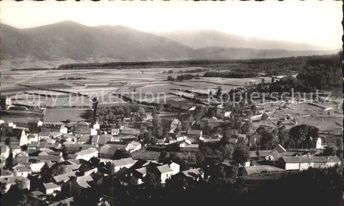Formigueres Vue generale dans le fond Foret de la Matte