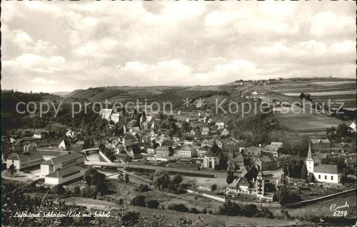 Schleiden Eifel Gesamtansicht mit Schloss Luftkurort