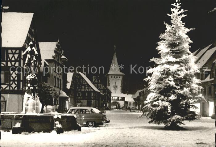 Gengenbach Marktplatz Brunnen Christbaum Weihnachtszeit