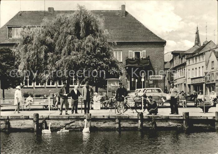 Malchow Partie an der Drehbruecke Schwaene