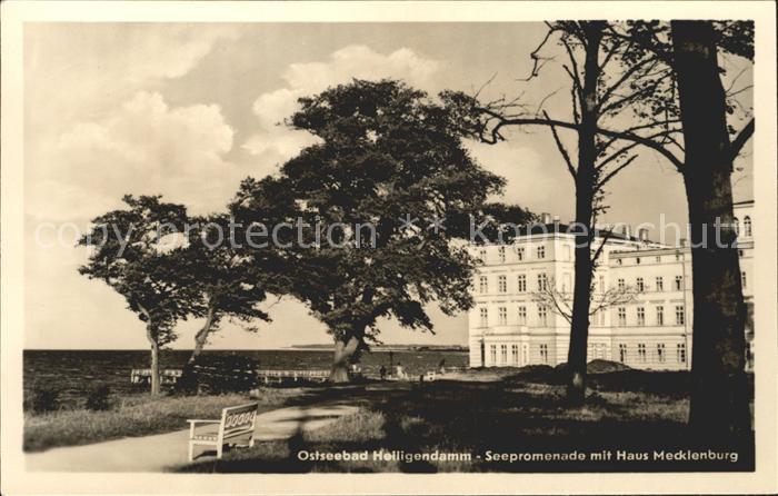 Heiligendamm Ostseebad Seepromenade mit Haus Mecklenburg