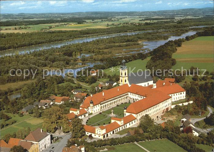 Reichersberg Inn Augustiner- Chorherrenstift Fliegeraufnahme