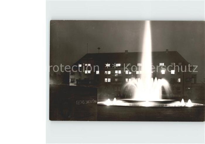 ERLANGEN Bayern Ohm Platz bei Nacht Fontaene