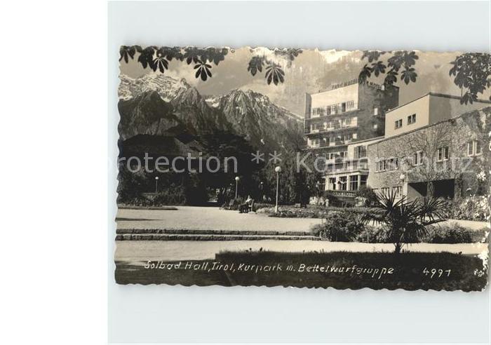 Hall Tirol Kurpark mit Bettelwurfgruppe