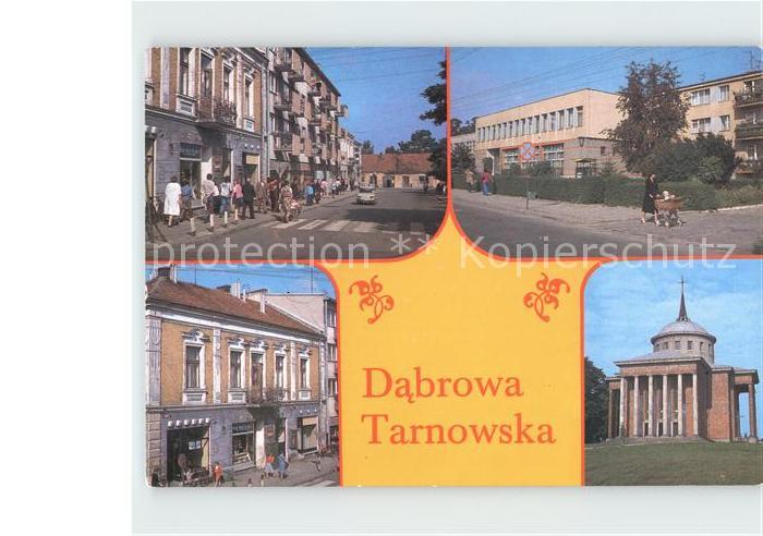 Dabrowa Tarnowska Rynek Fragment miasta Kamienica Kosciol zbudowany w latach