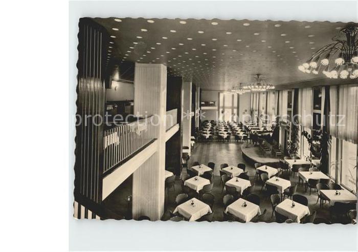 DRESDEN Elbe Cafe Prag Gastraum