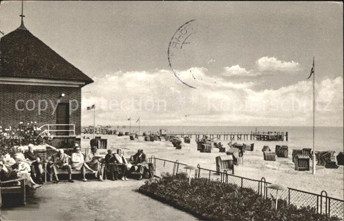 Wyk Foehr Blick von der Blumengrotte zum Strand Mittelbruecke