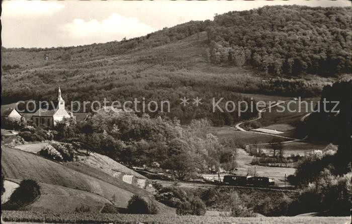 Densberg Kirche Eisenbahn