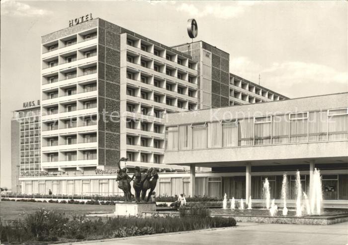 ROSTOCK  CITY Interhotel Warnow Springbrunnen Skulpturen