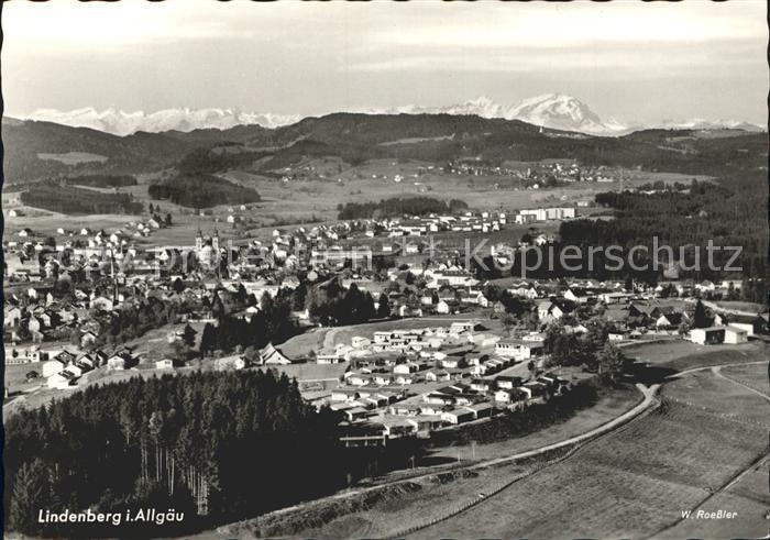 Lindenberg Allgaeu Berliner Familien Feriendorf Alpenpanorama Fliegeraufnahme