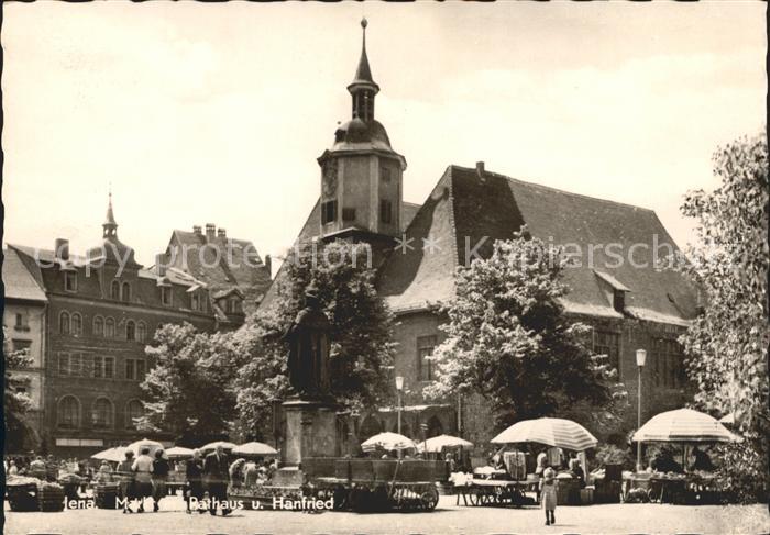Jena Markt am Rathaus und Hanfried Bronzefigur