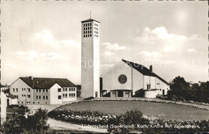 Luedenscheid Katholische Kirche mit Jugendheim