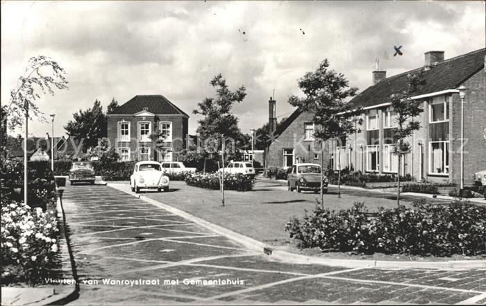 Vleuten van Wanroystraat met Gemeentehuis