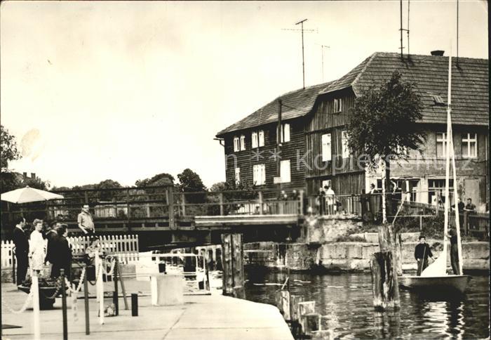 Malchow Partie an der Drehbruecke Segelboot