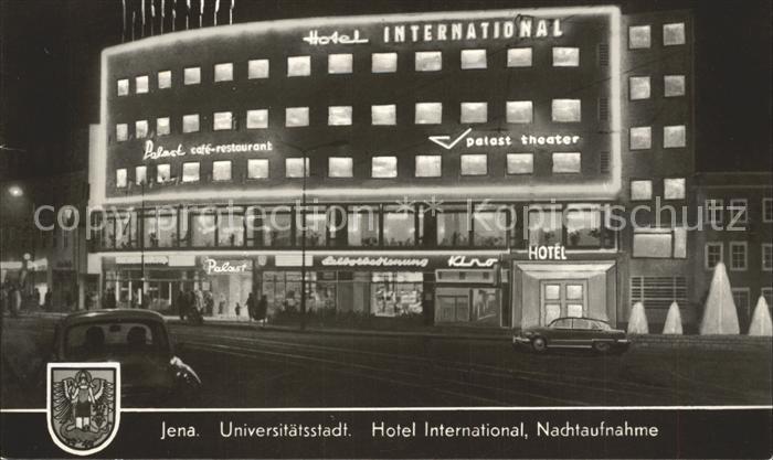 Jena Hotel International Nachtaufnahme Wappen