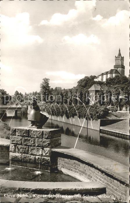 Kleve Klever Schuesterken mit Schwanenburg