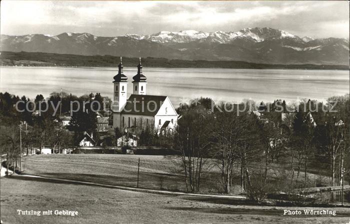 Tutzing Ortsansicht mit Kirche Starnberger See mit Gebirge